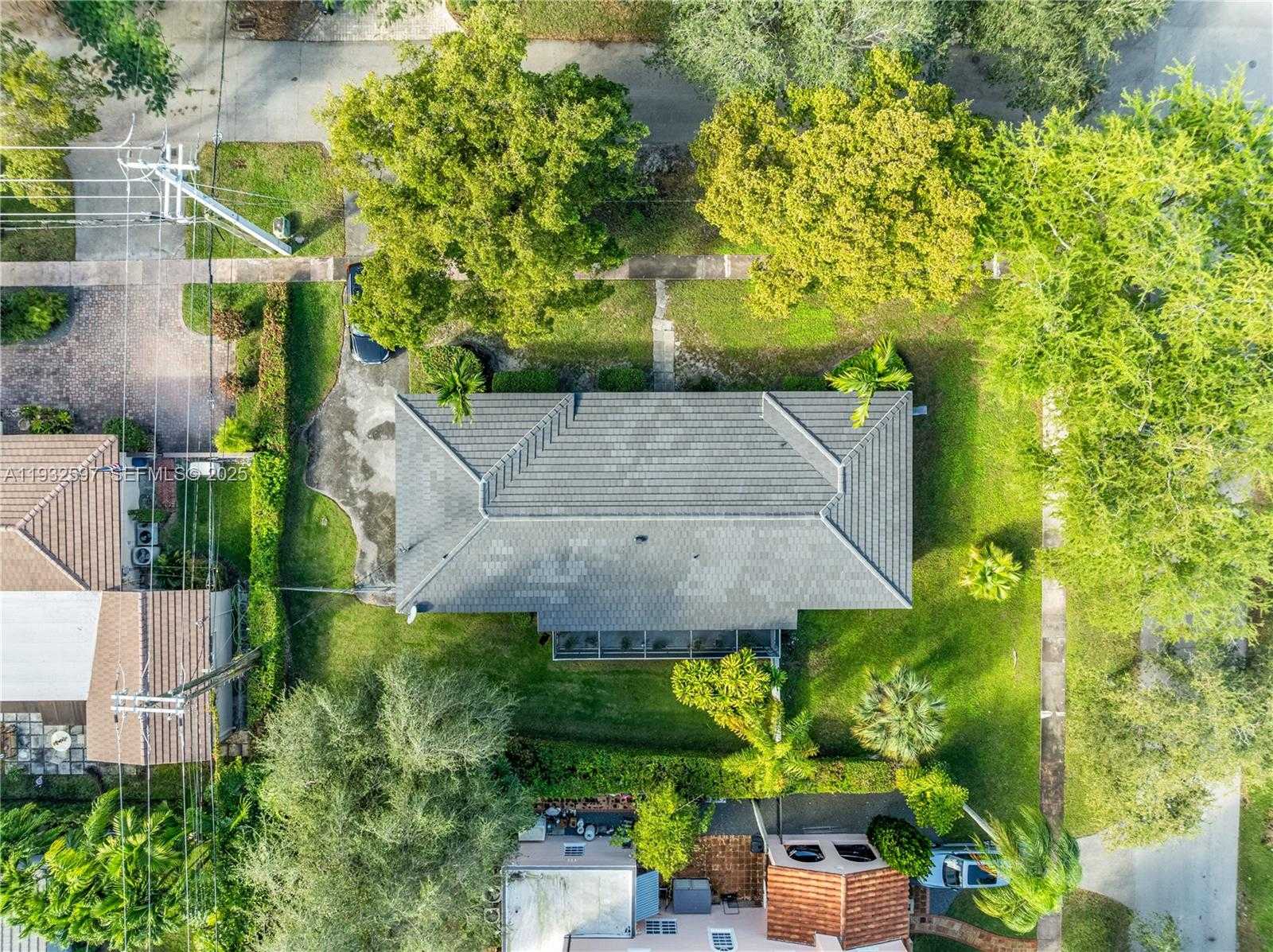 Small Image of 2601 CORDOVA ST, Coral Gables Number 17