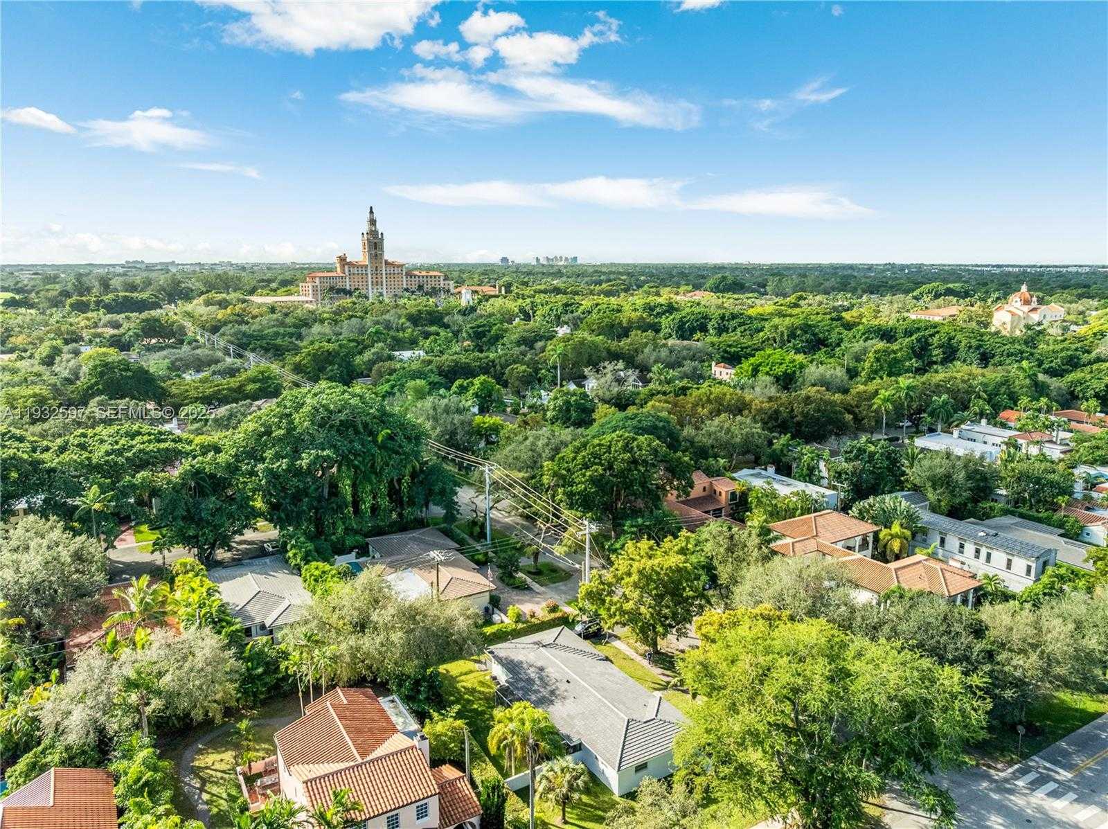 Small Image of 2601 CORDOVA ST, Coral Gables Number 18