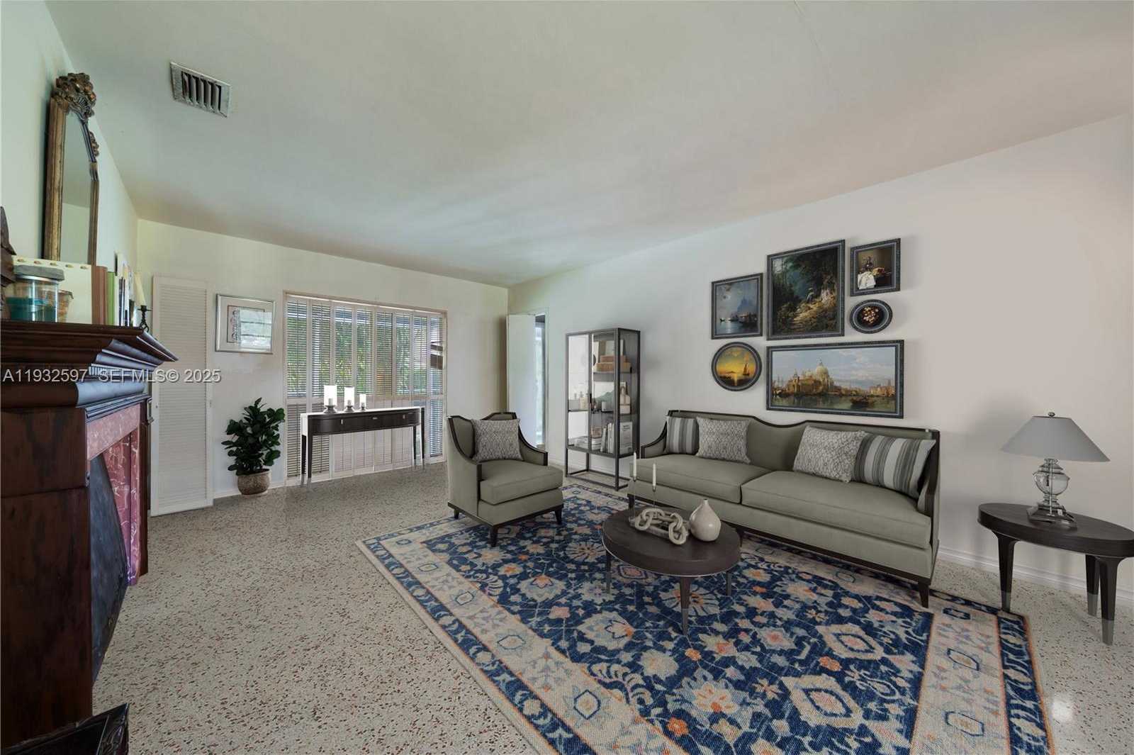 Small Image of 2601 CORDOVA ST, Coral Gables Number 6