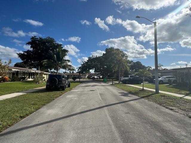 Small Image of 11331 NORTH WEST 37TH PL, Sunrise Number 29