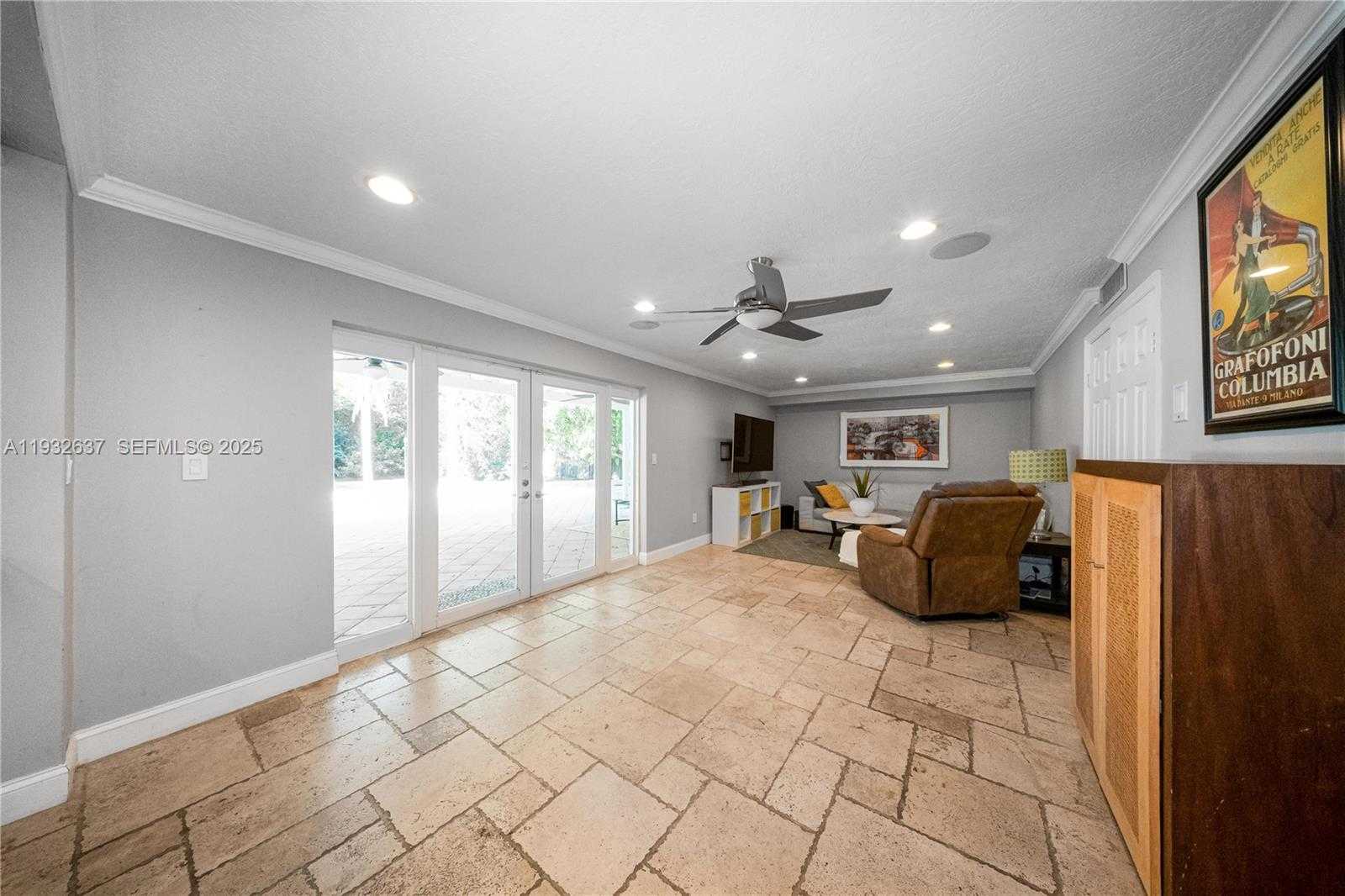 Small Image of 10900 SOUTH WEST 90TH AVE, Miami Number 16