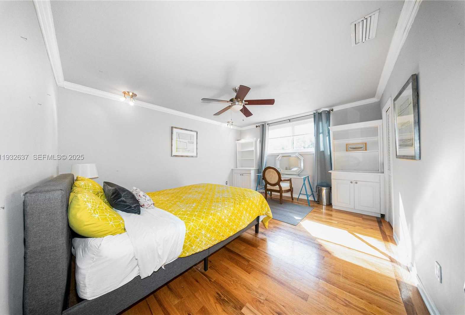 Small Image of 10900 SOUTH WEST 90TH AVE, Miami Number 24