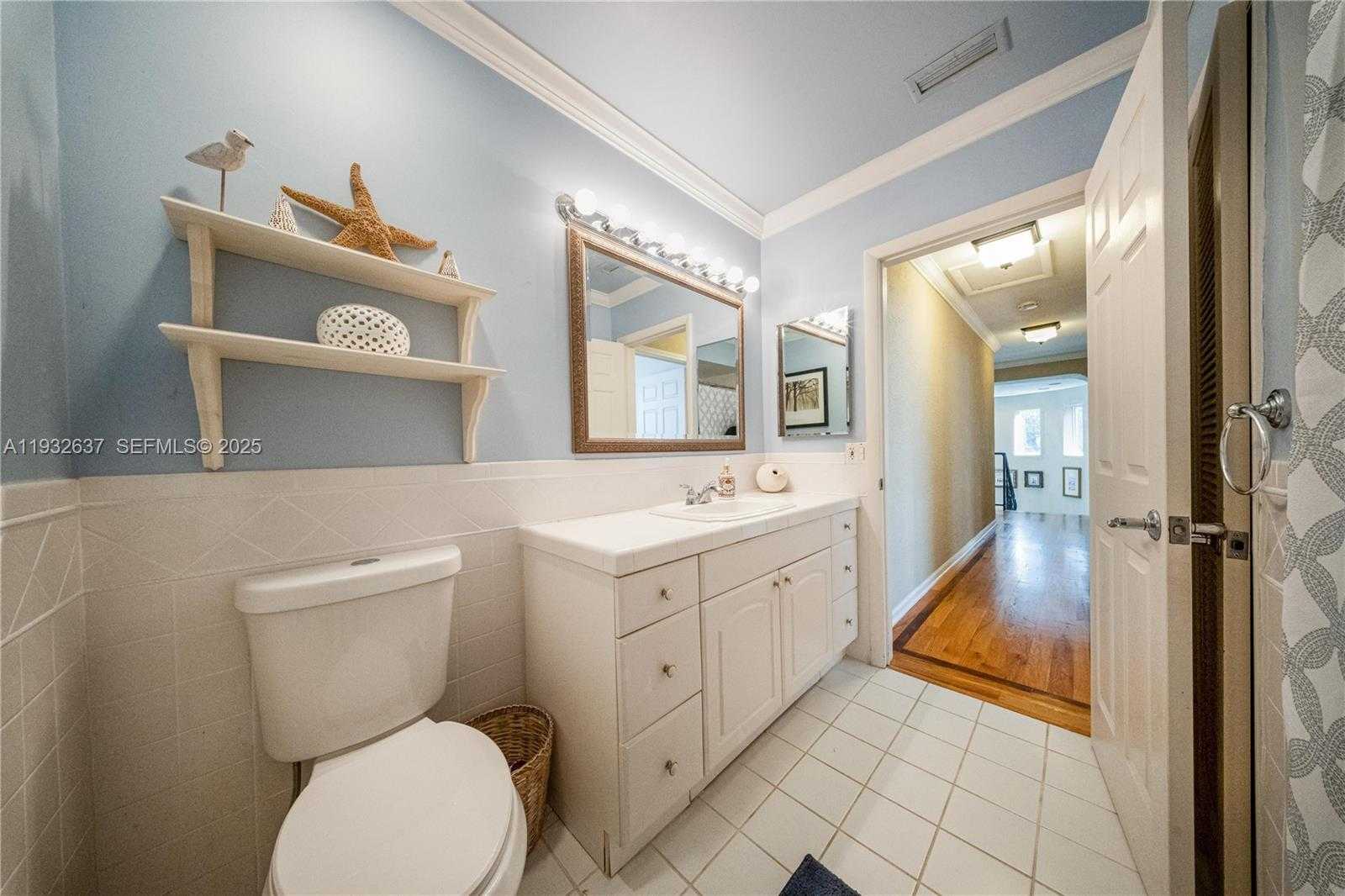 Small Image of 10900 SOUTH WEST 90TH AVE, Miami Number 28