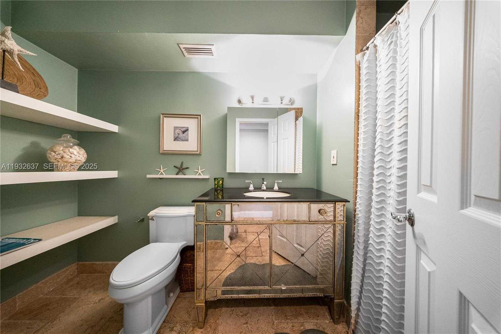 Small Image of 10900 SOUTH WEST 90TH AVE, Miami Number 29