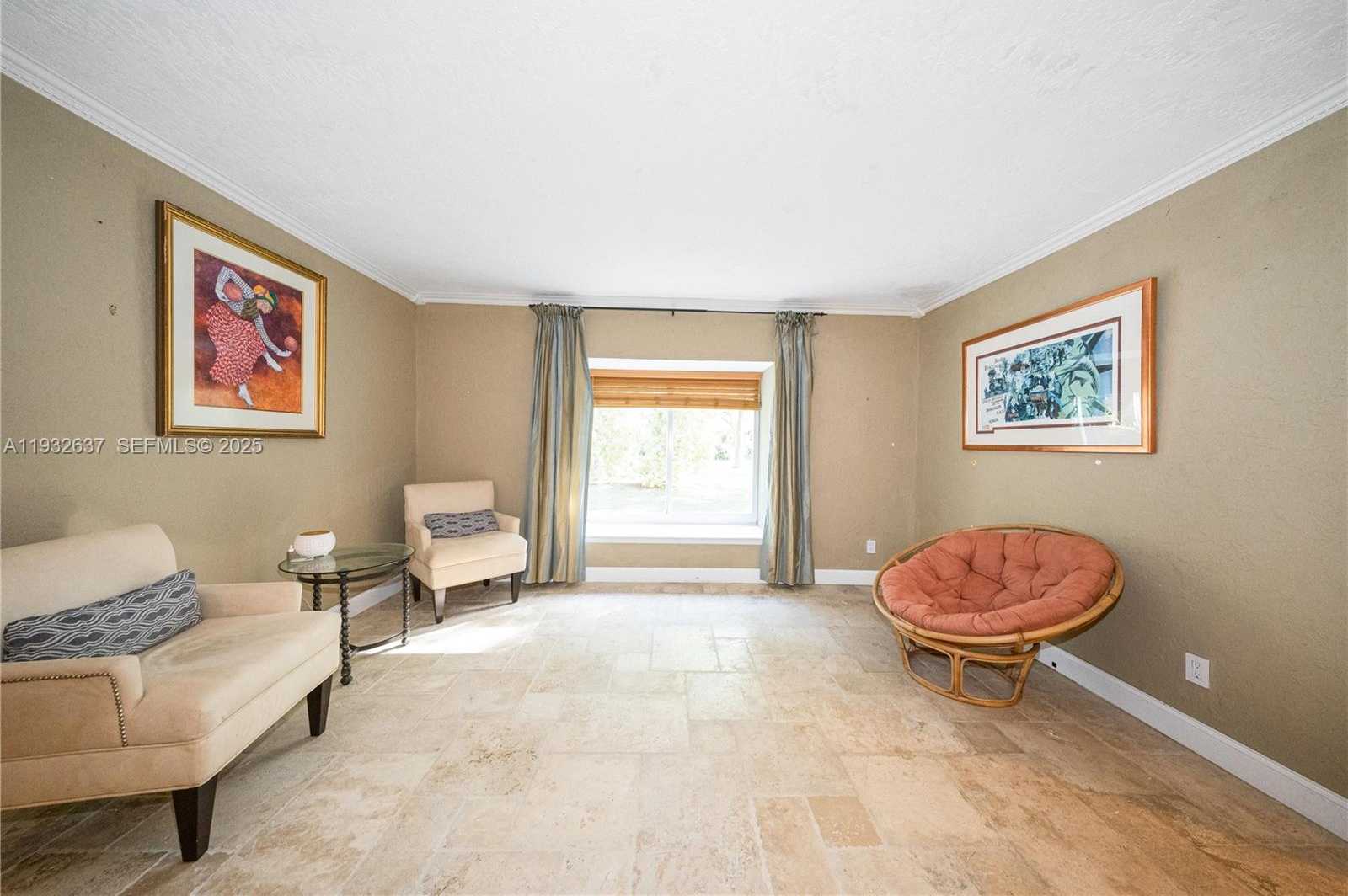 Small Image of 10900 SOUTH WEST 90TH AVE, Miami Number 7