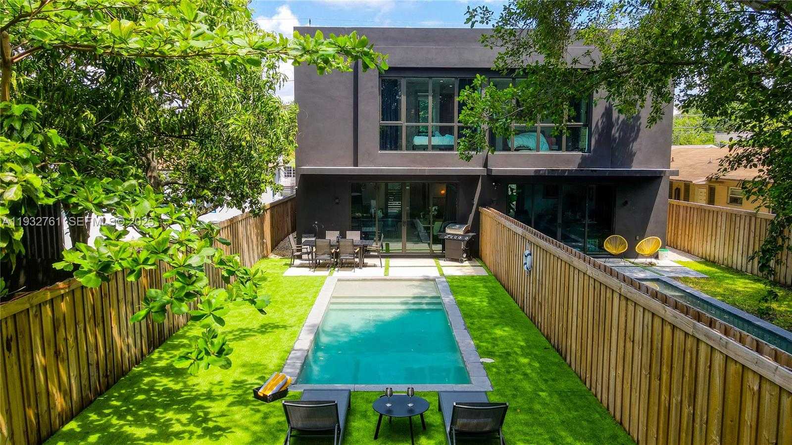 Small Image of 58 NORTH WEST 52ND ST, Miami Number 4