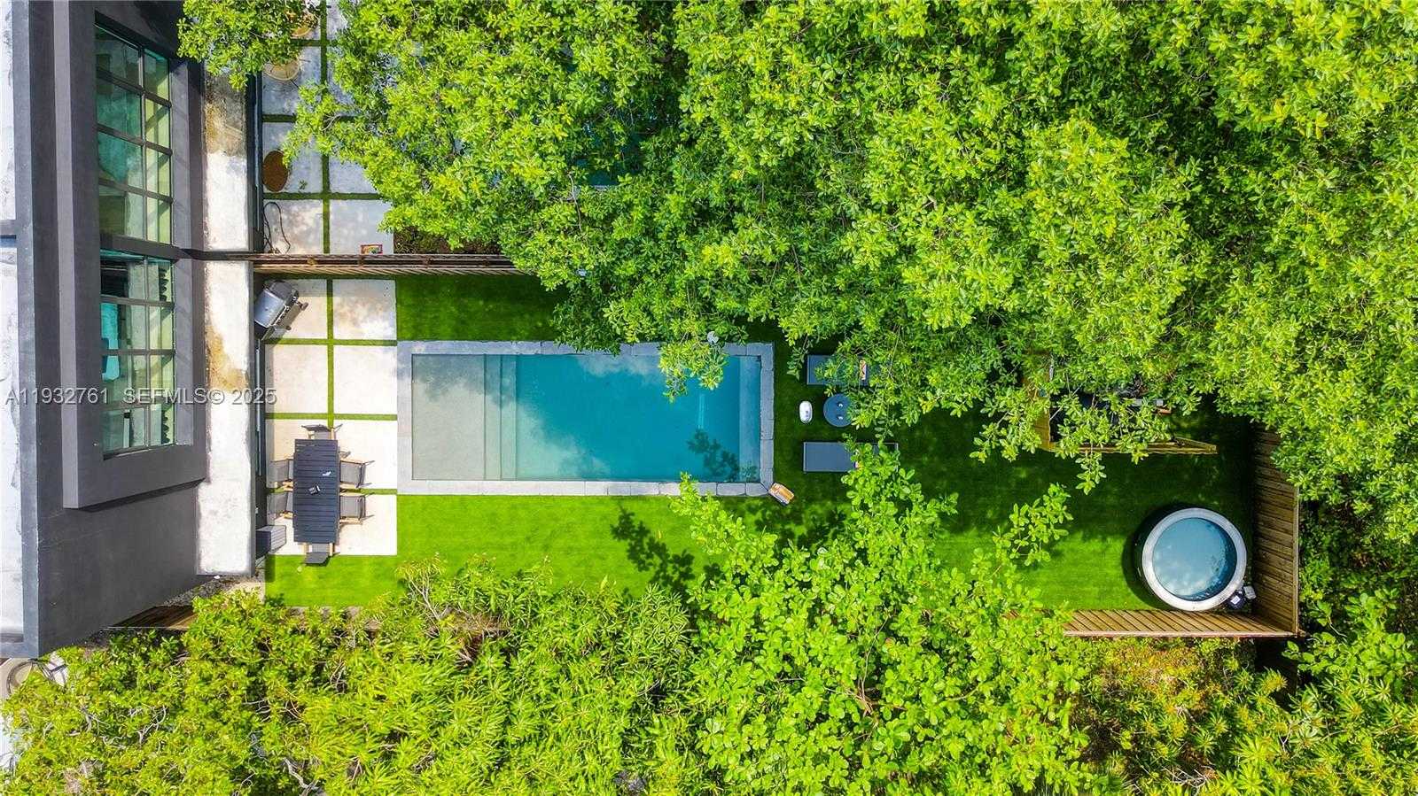 Small Image of 58 NORTH WEST 52ND ST, Miami Number 5