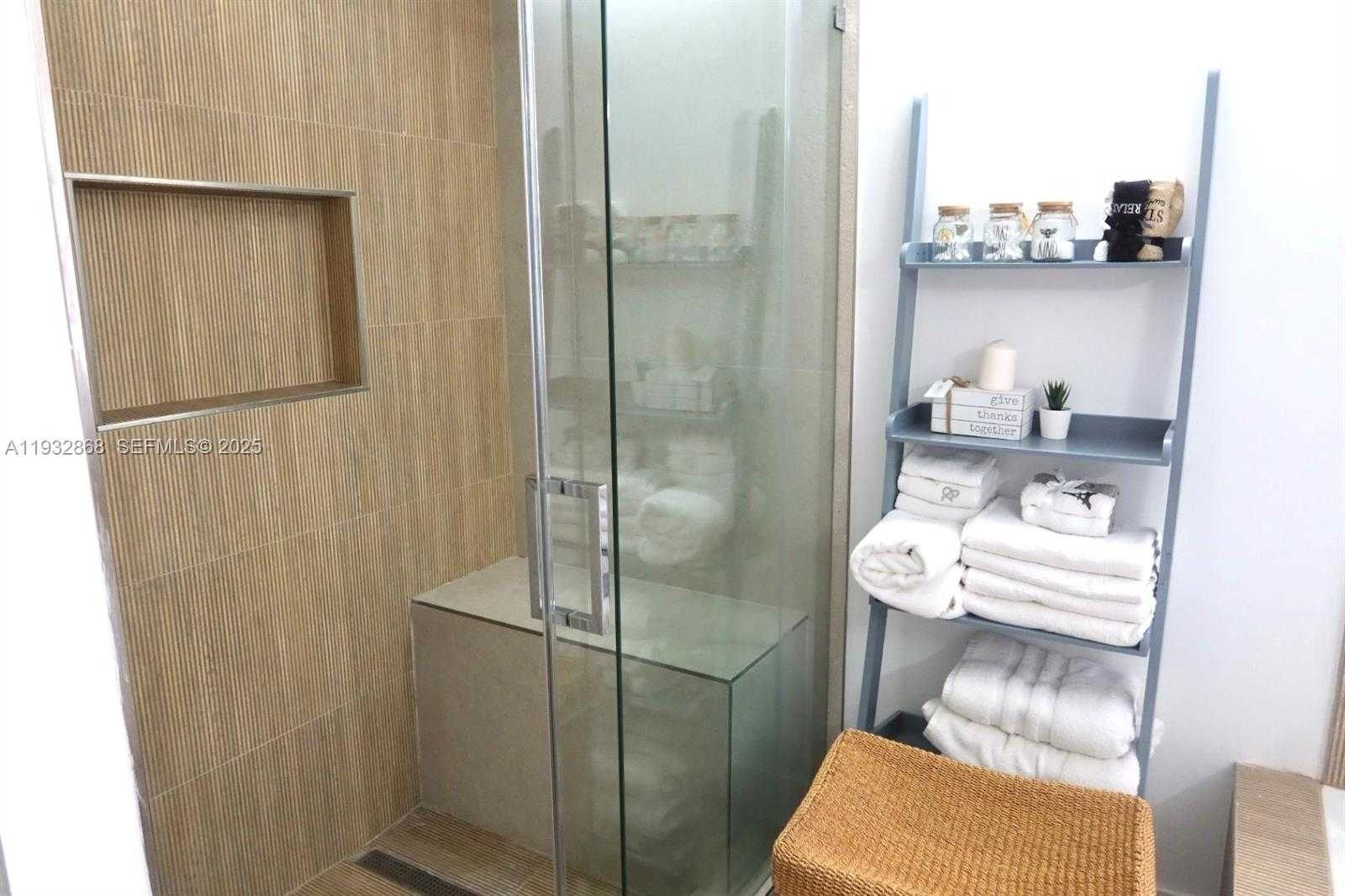 Small Image of 5862 NORTH WEST 113TH PL, Doral Number 11