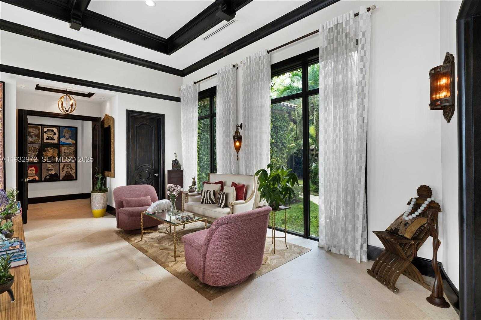 Small Image of 10330 WEST BROADVIEW DR, Bay Harbor Islands Number 9