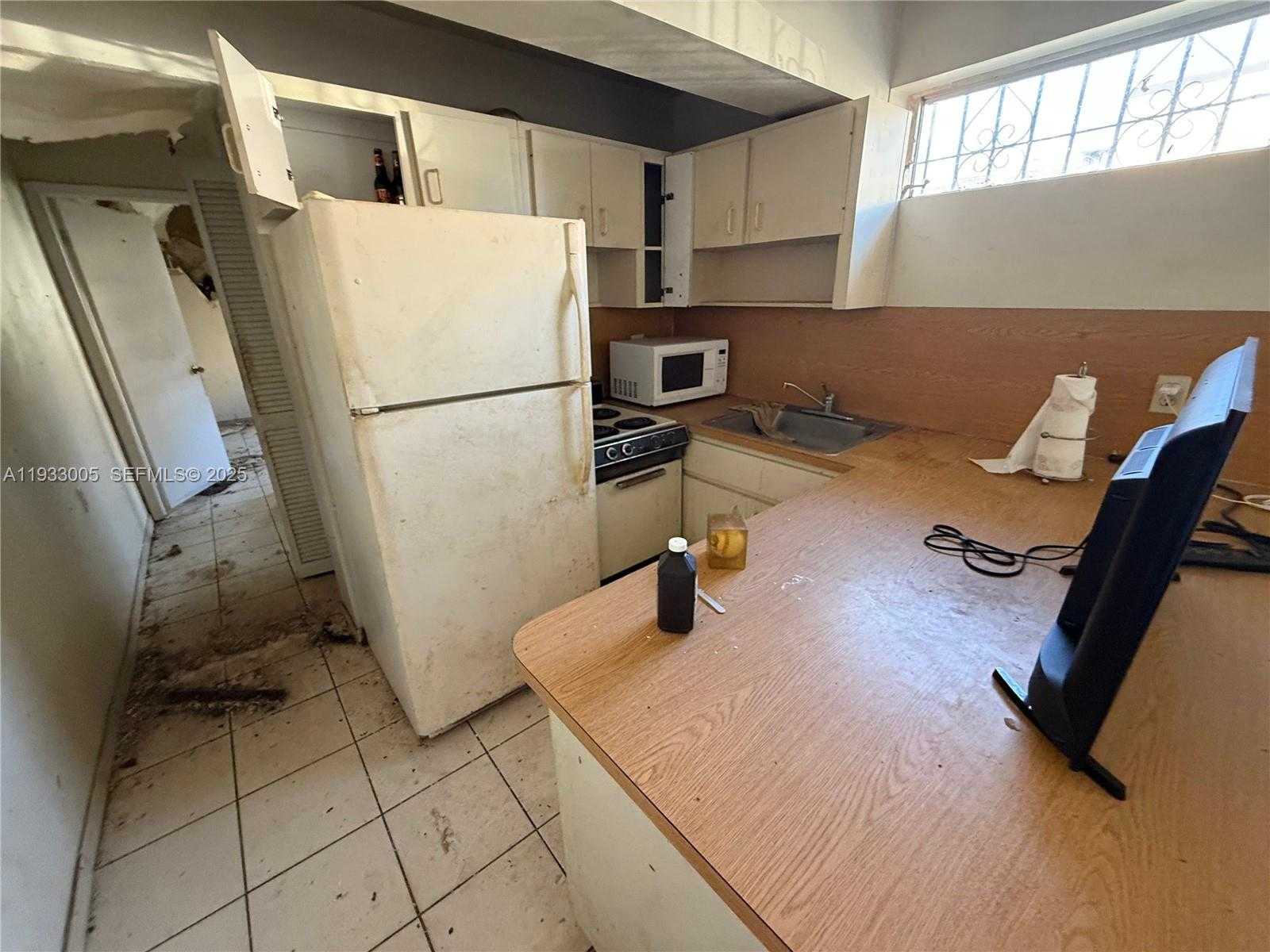 Small Image of 830 SOUTH WEST 72ND AVE, Miami Number 10