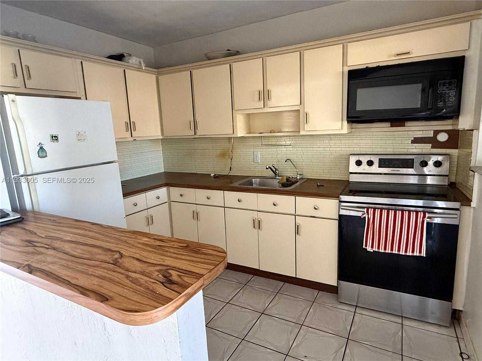 Small Image of 830 SOUTH WEST 72ND AVE, Miami Number 18