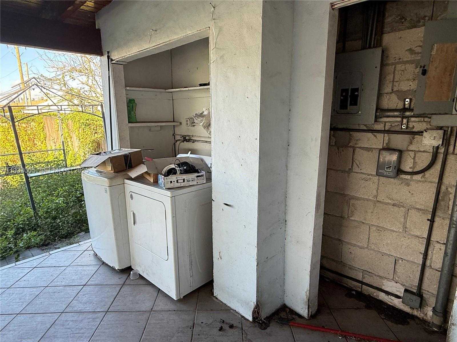 Small Image of 830 SOUTH WEST 72ND AVE, Miami Number 20