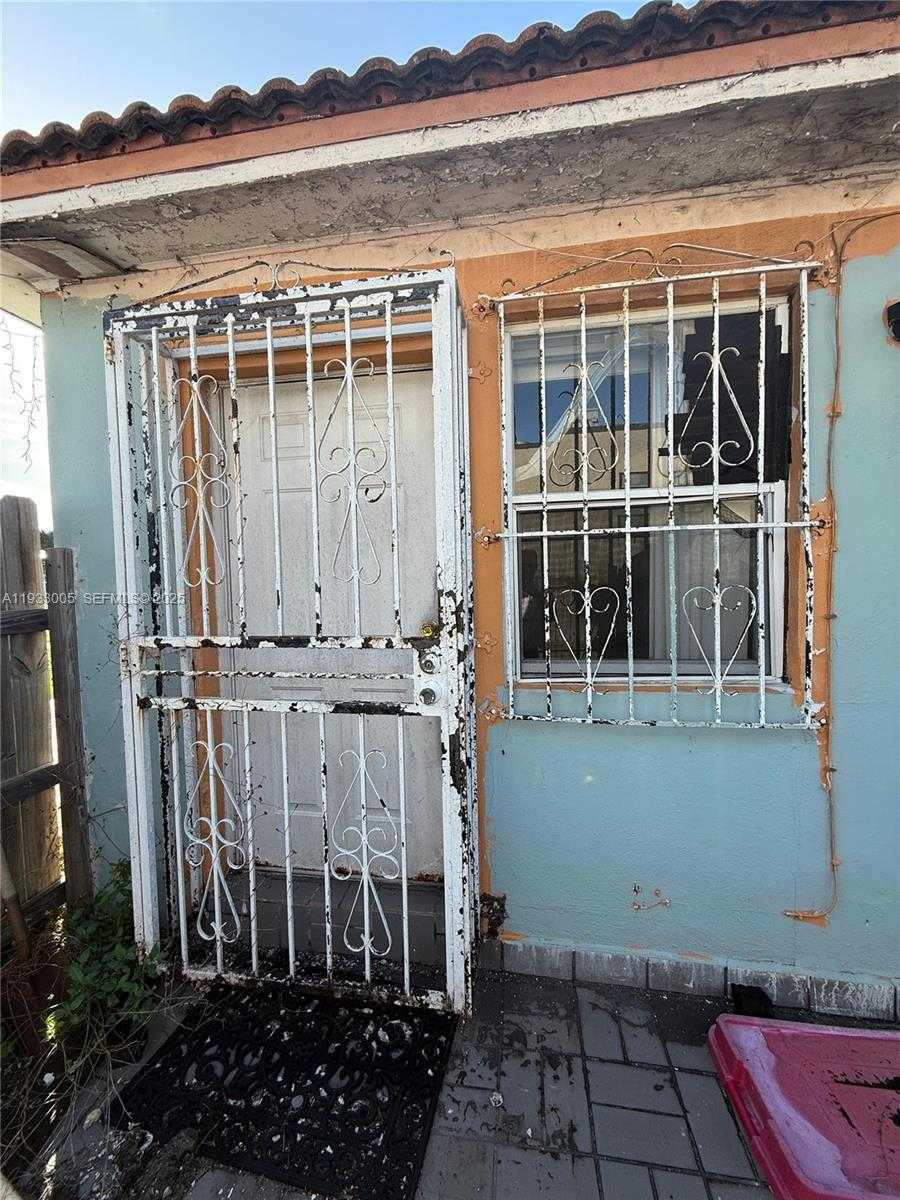 Small Image of 830 SOUTH WEST 72ND AVE, Miami Number 7