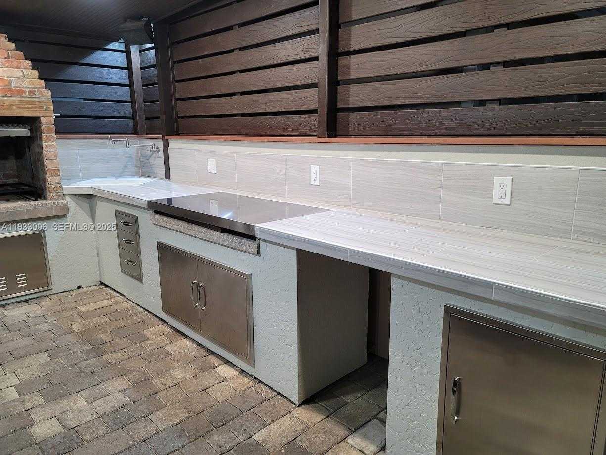 Small Image of 13520 SOUTH WEST 97TH ST, Miami Number 13