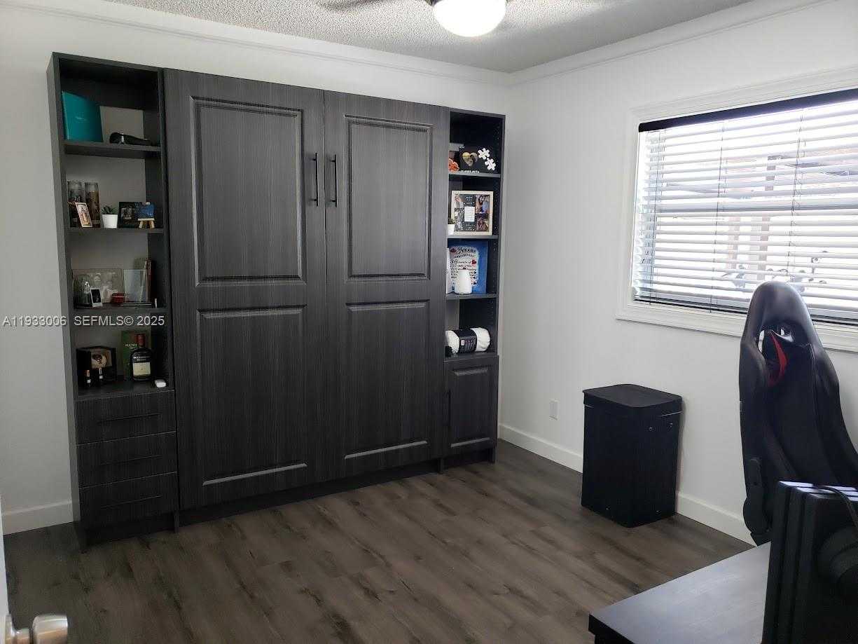 Small Image of 13520 SOUTH WEST 97TH ST, Miami Number 14