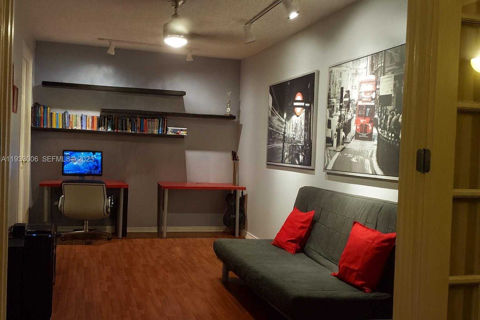 Small Image of 13520 SOUTH WEST 97TH ST, Miami Number 21