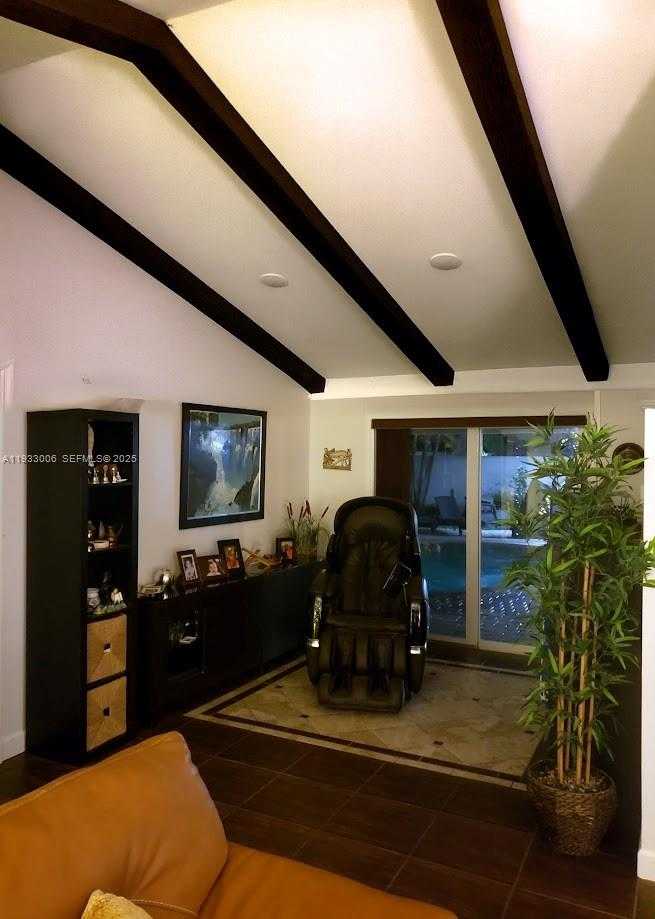 Small Image of 13520 SOUTH WEST 97TH ST, Miami Number 4