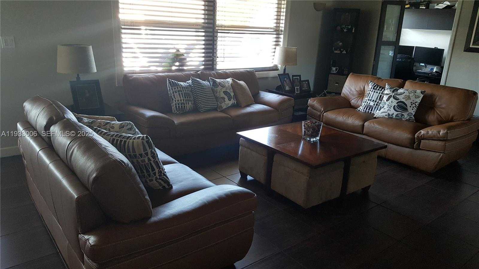 Small Image of 13520 SOUTH WEST 97TH ST, Miami Number 6