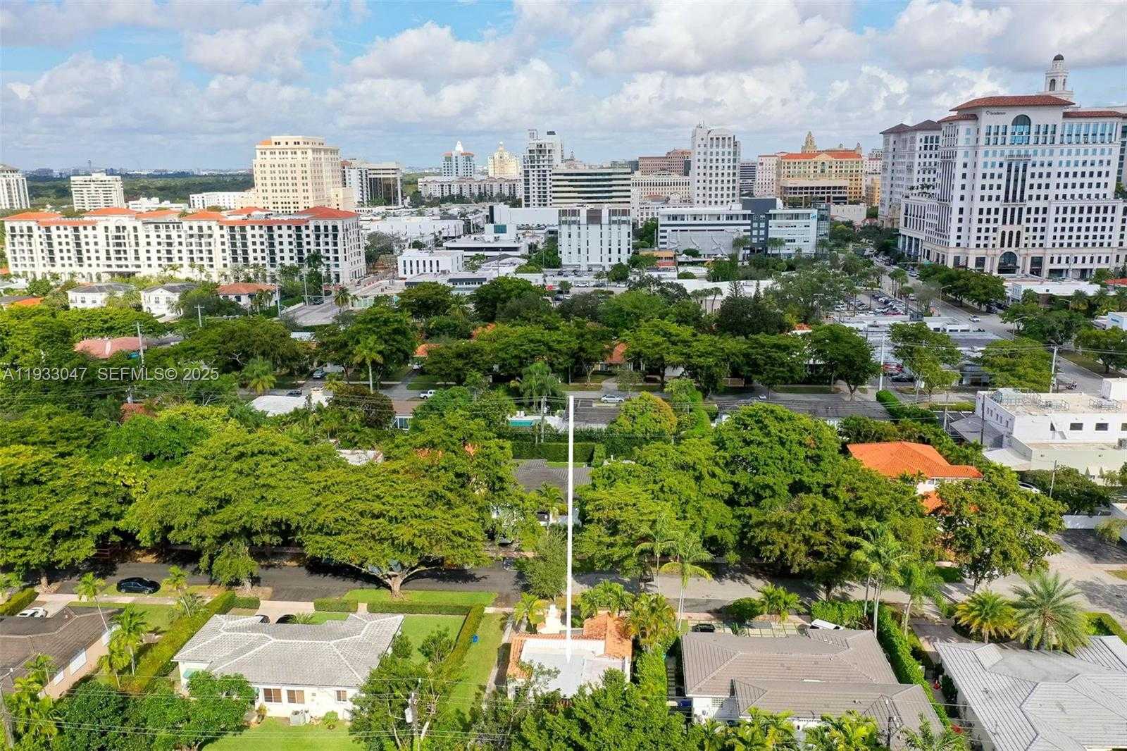 Small Image of 222 ROMANO AVE, Coral Gables Number 2