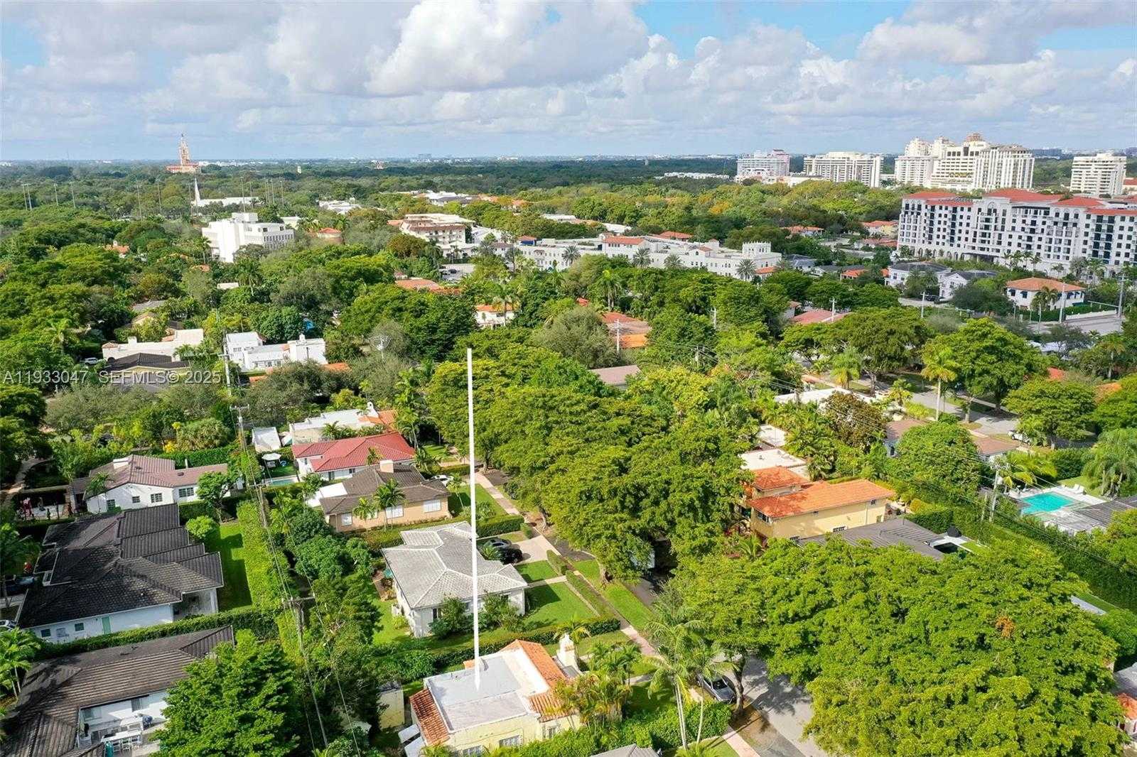 Small Image of 222 ROMANO AVE, Coral Gables Number 3