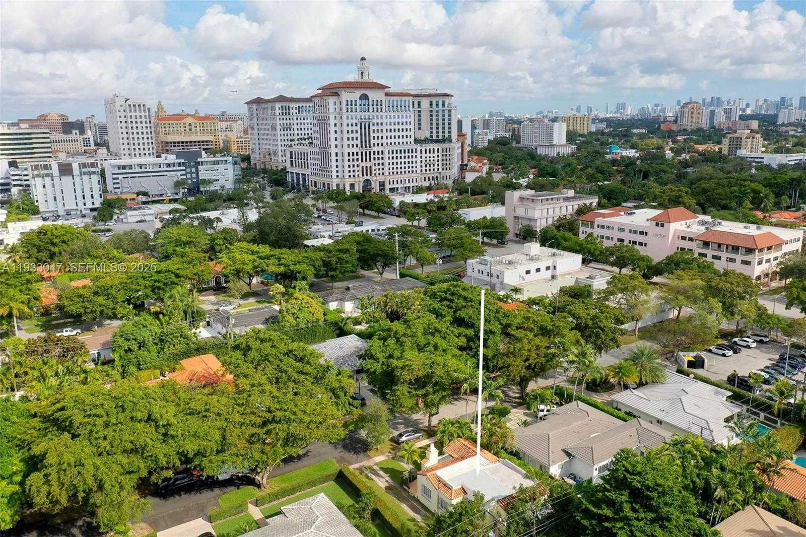 Small Image of 222 ROMANO AVE, Coral Gables Number 6