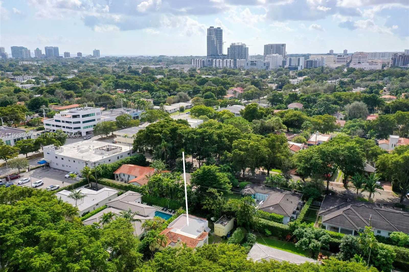 Small Image of 222 ROMANO AVE, Coral Gables Number 8