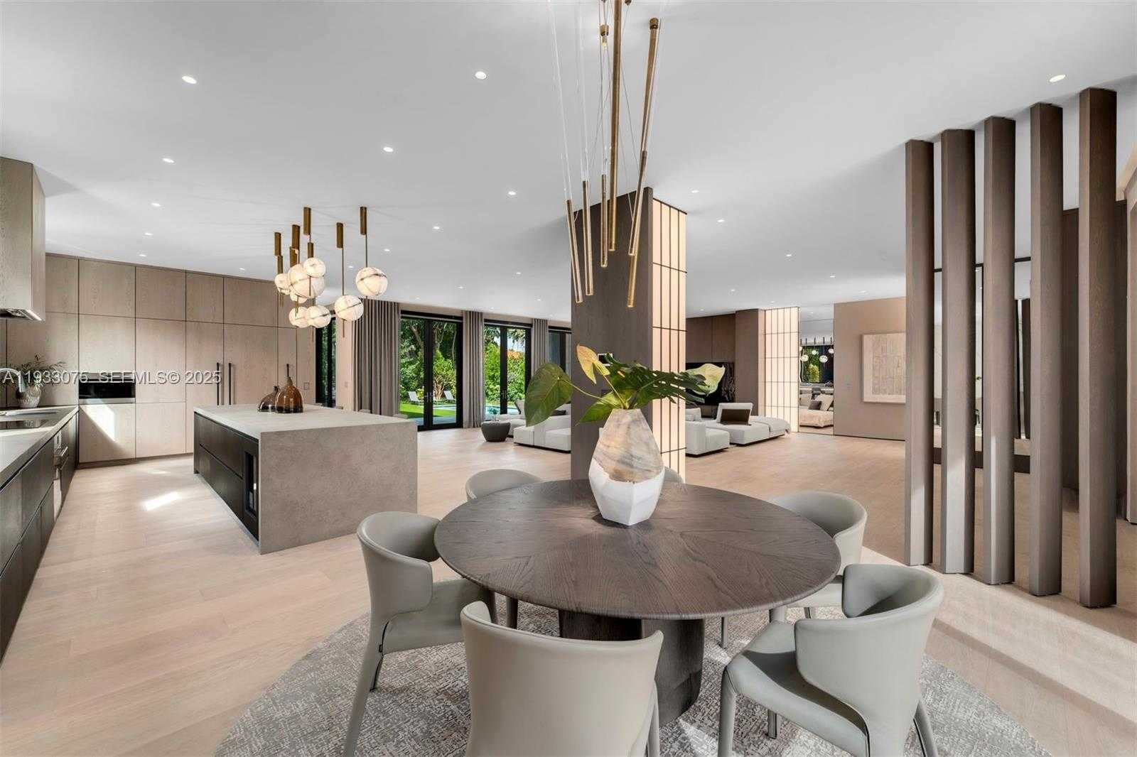 Small Image of 661 MELALEUCA LN, Miami Number 12