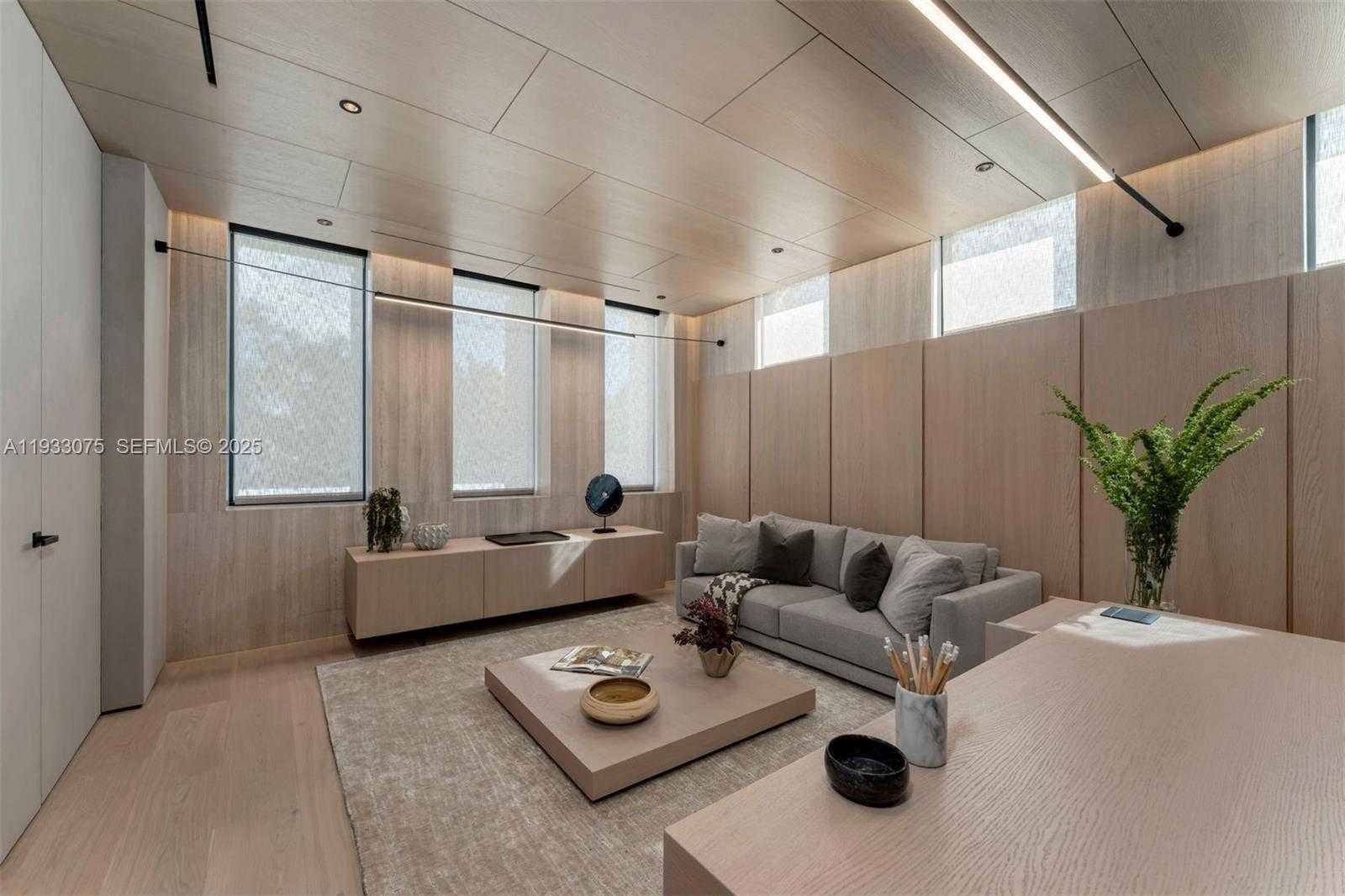 Small Image of 661 MELALEUCA LN, Miami Number 25