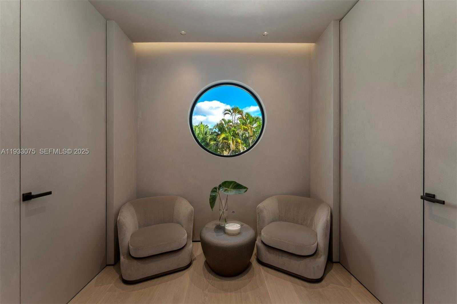 Small Image of 661 MELALEUCA LN, Miami Number 26