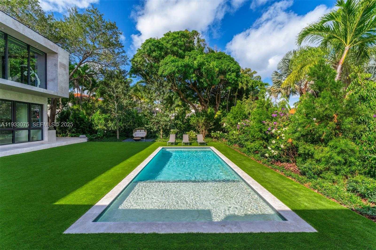 Small Image of 661 MELALEUCA LN, Miami Number 29
