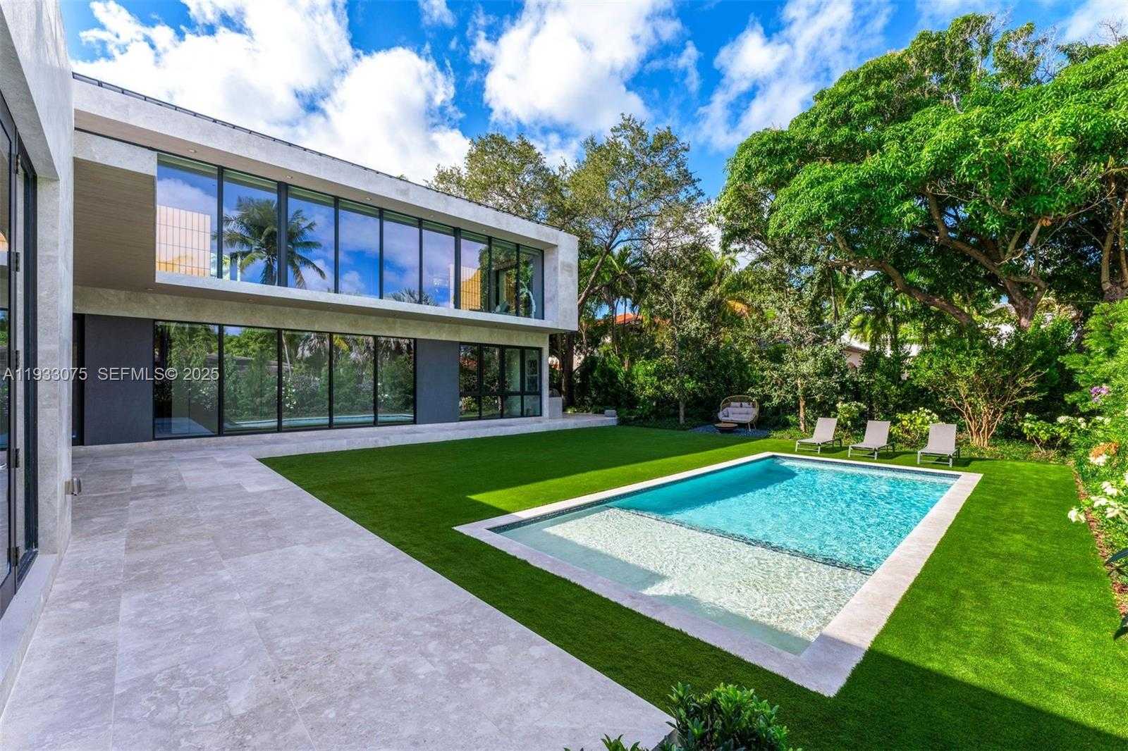 Small Image of 661 MELALEUCA LN, Miami Number 30