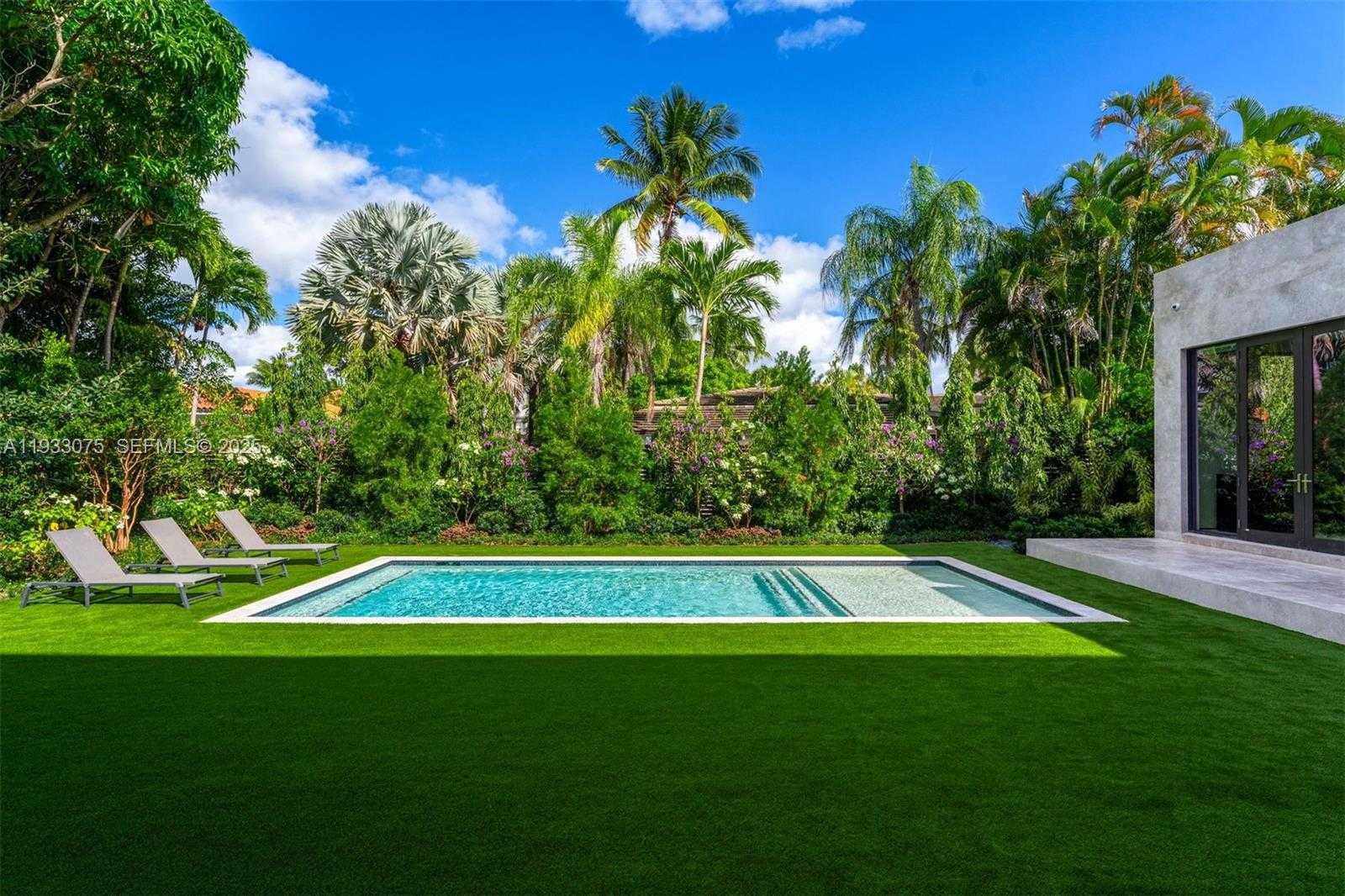 Small Image of 661 MELALEUCA LN, Miami Number 34