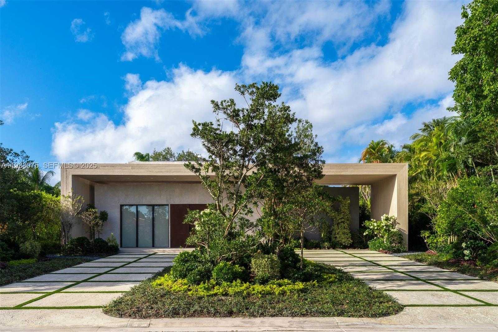 Small Image of 661 MELALEUCA LN, Miami Number 50