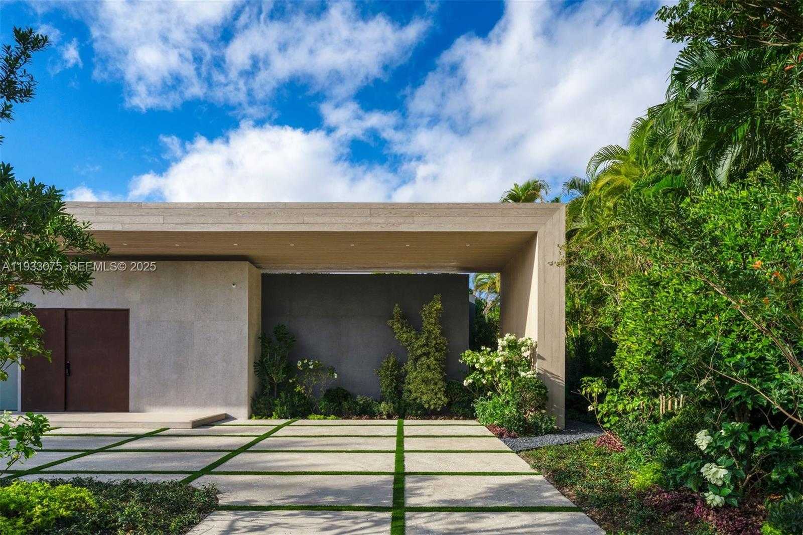 Small Image of 661 MELALEUCA LN, Miami Number 51