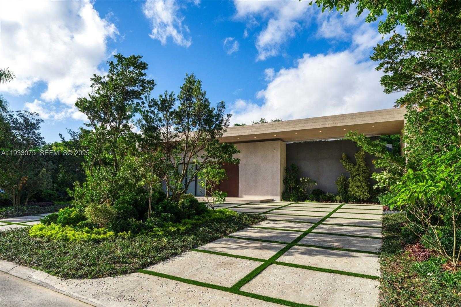 Small Image of 661 MELALEUCA LN, Miami Number 54