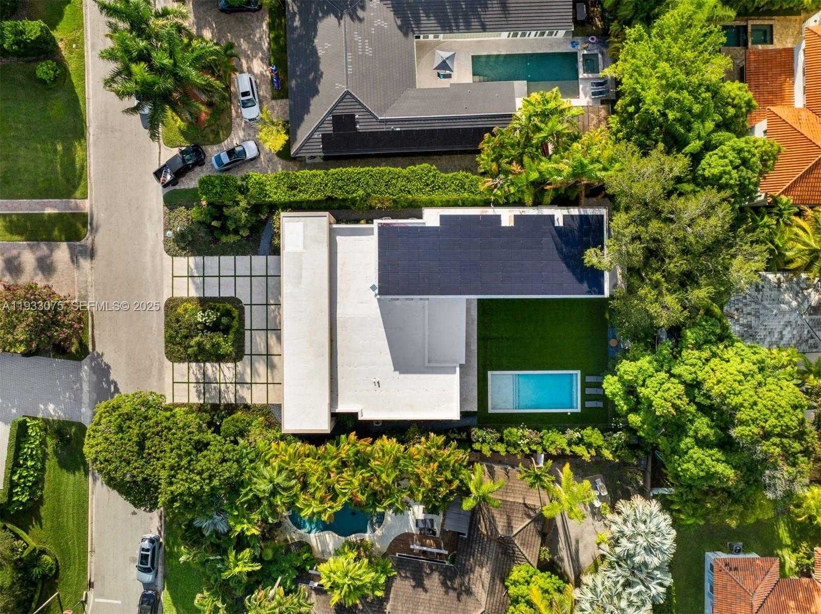 Small Image of 661 MELALEUCA LN, Miami Number 59