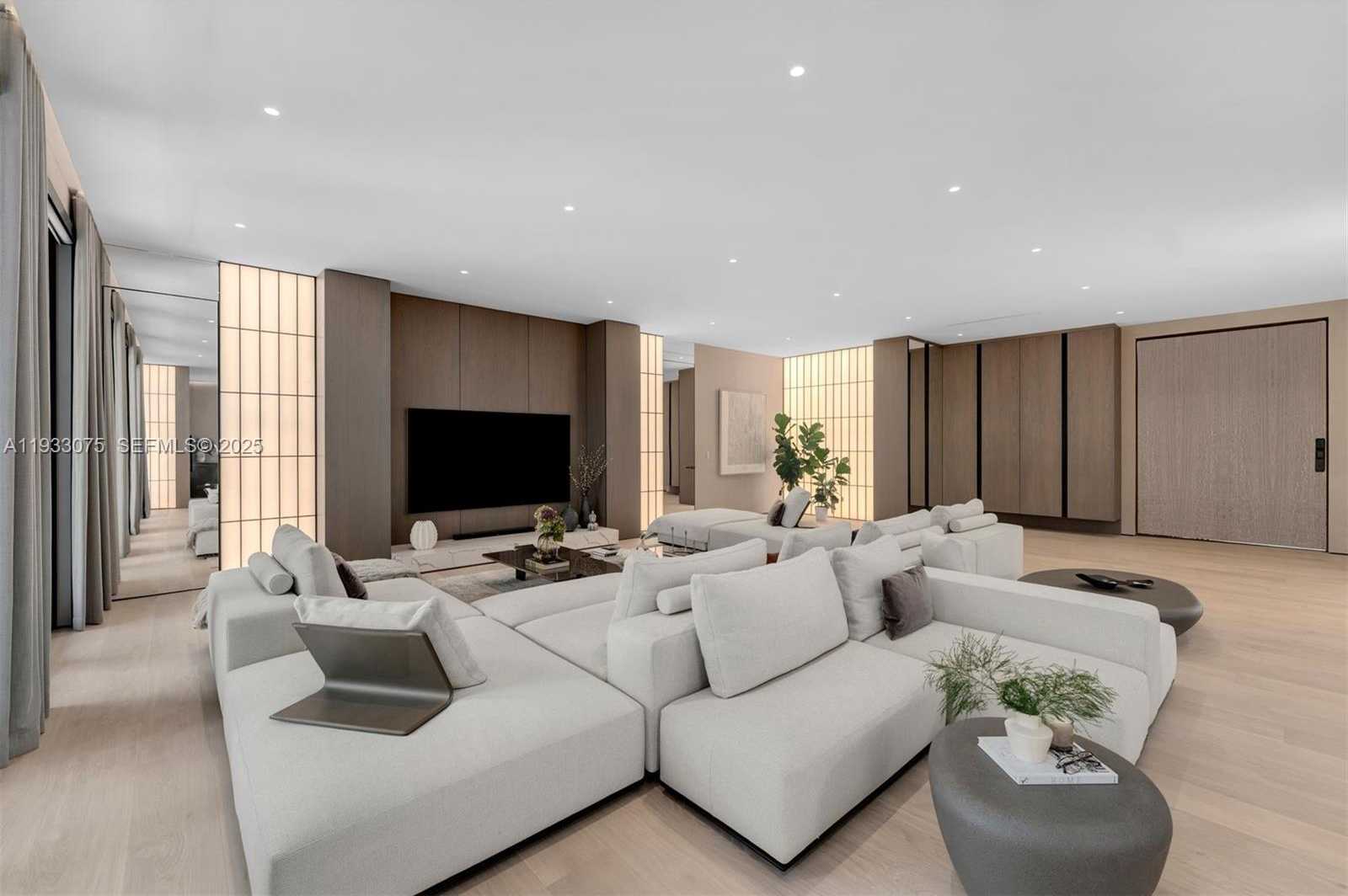 Small Image of 661 MELALEUCA LN, Miami Number 7