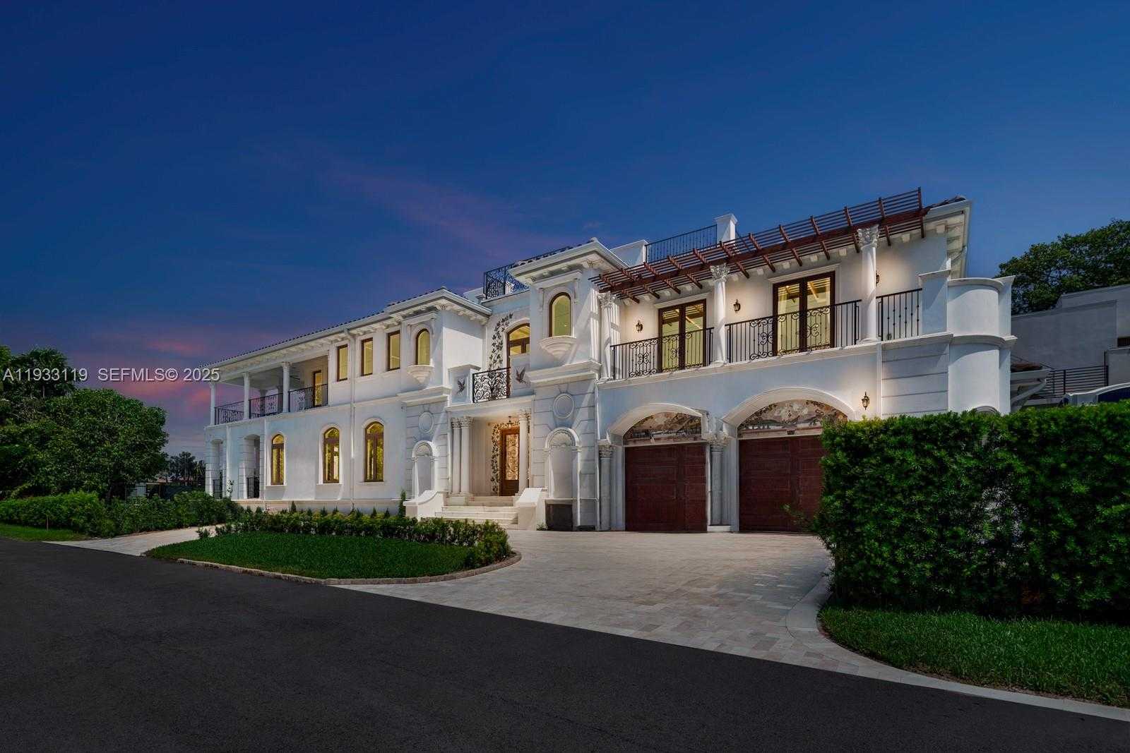 Small Image of 919 92ND ST, Surfside Number 13