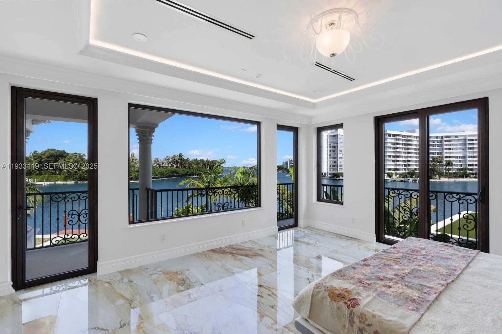 Small Image of 919 92ND ST, Surfside Number 25