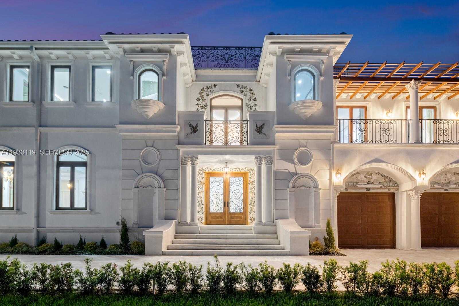 Small Image of 919 92ND ST, Surfside Number 3