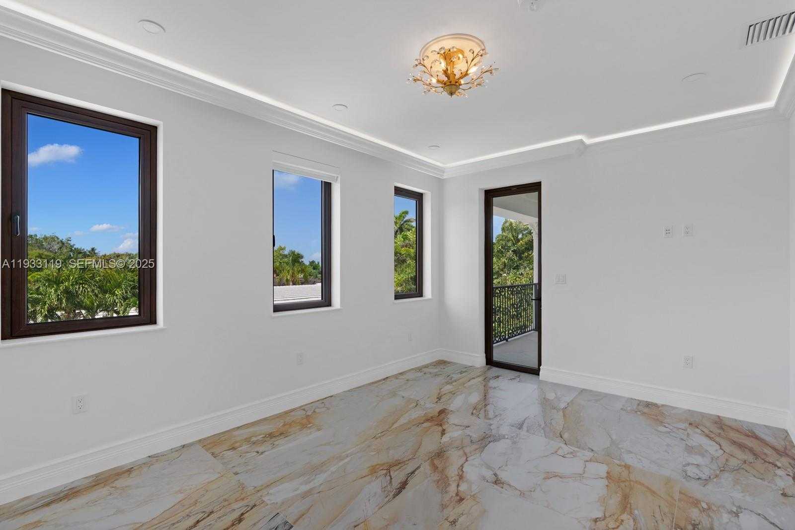 Small Image of 919 92ND ST, Surfside Number 33