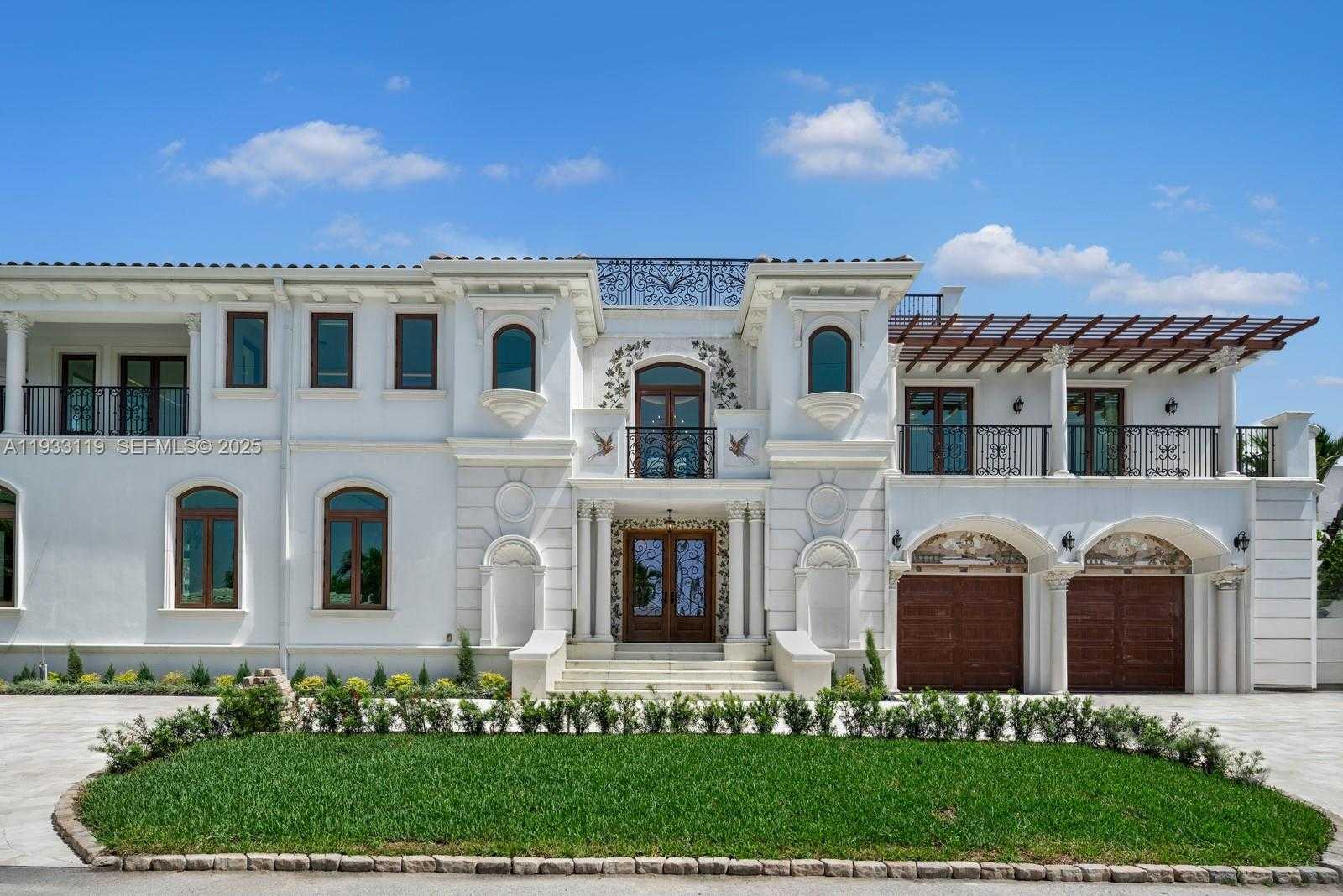 Small Image of 919 92ND ST, Surfside Number 5