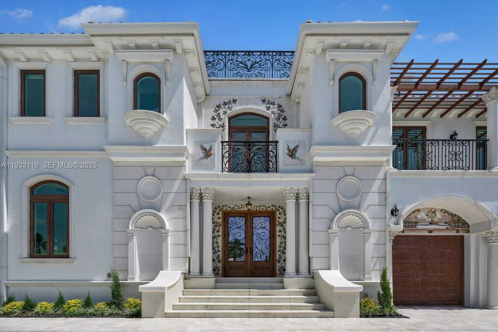 Small Image of 919 92ND ST, Surfside Number 6