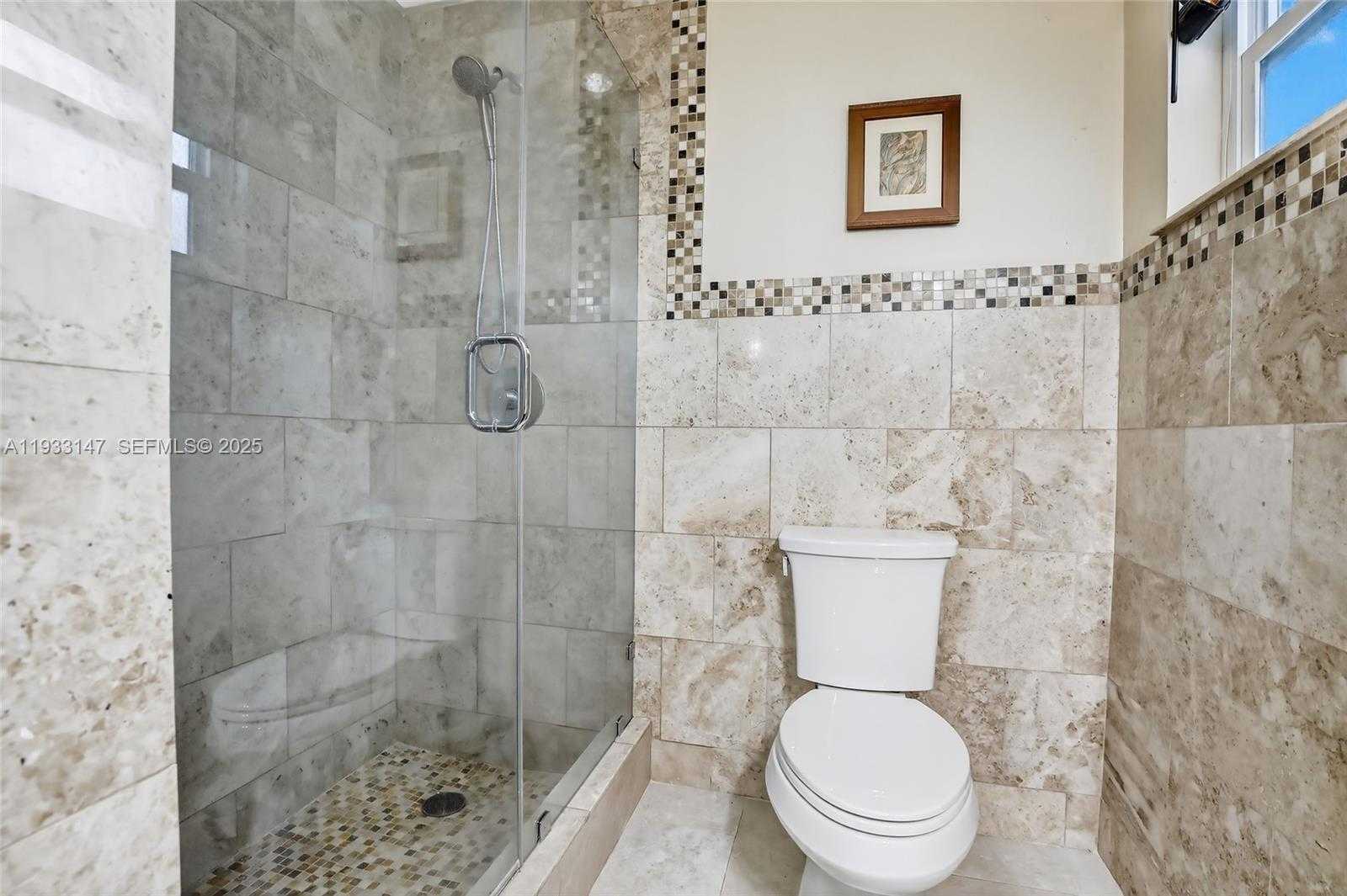 Small Image of 2500 NORTH EAST 209TH TER, Miami Number 28