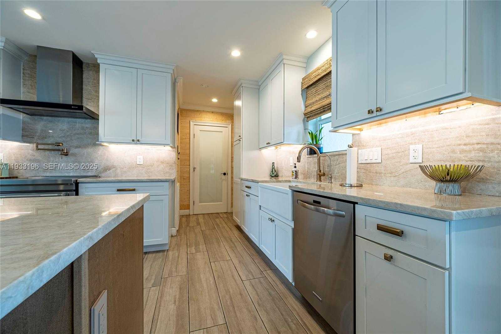 Small Image of 2832 NORTH EAST 34TH ST, Lighthouse Point Number 22