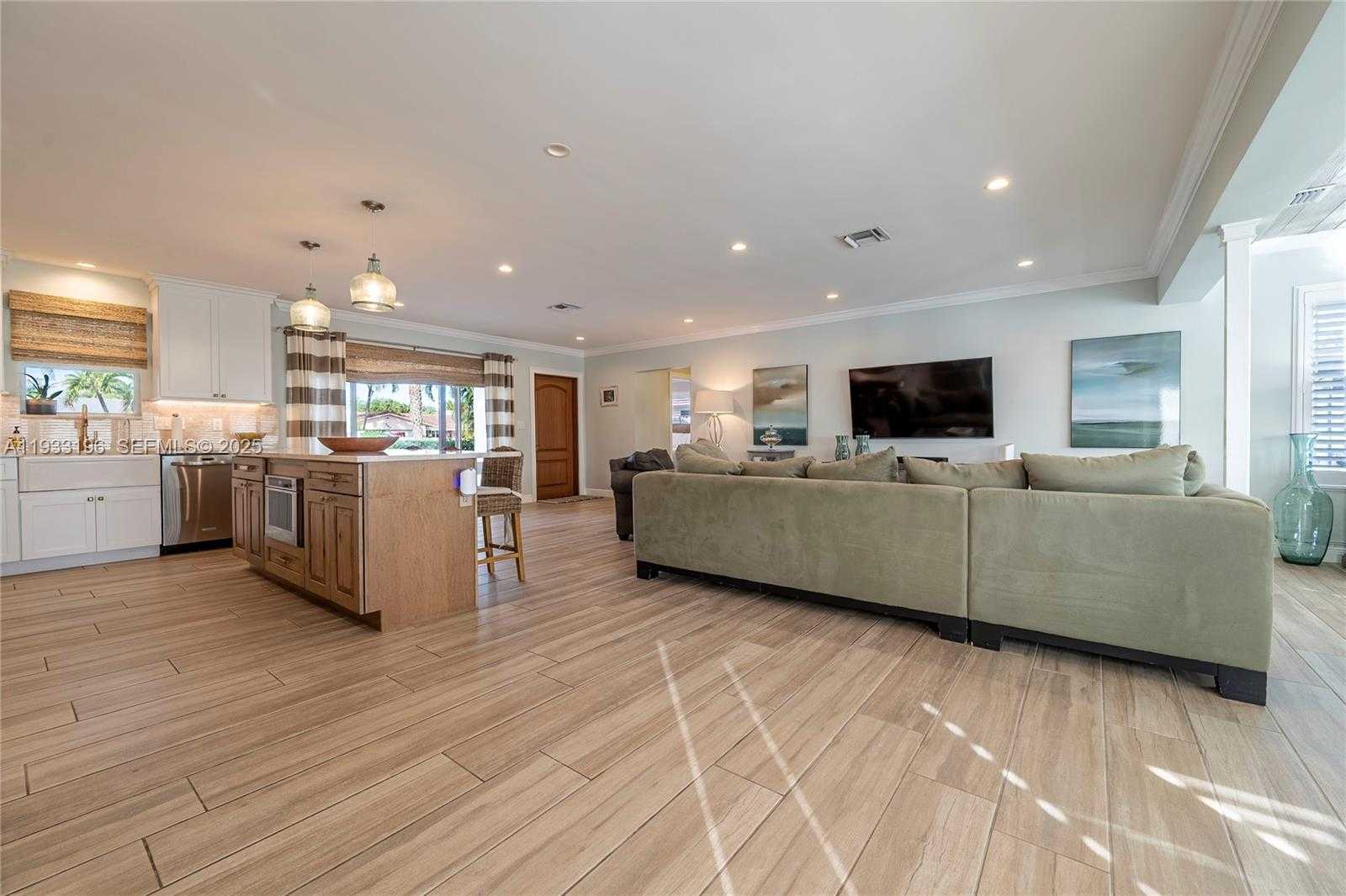 Small Image of 2832 NORTH EAST 34TH ST, Lighthouse Point Number 27