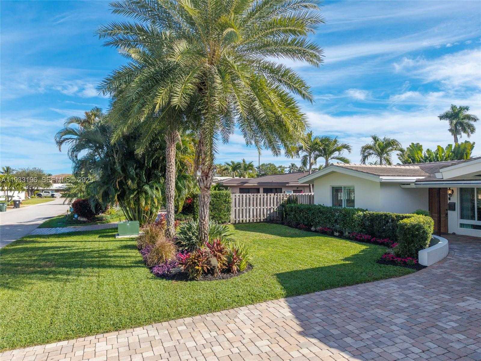 Small Image of 2832 NORTH EAST 34TH ST, Lighthouse Point Number 4