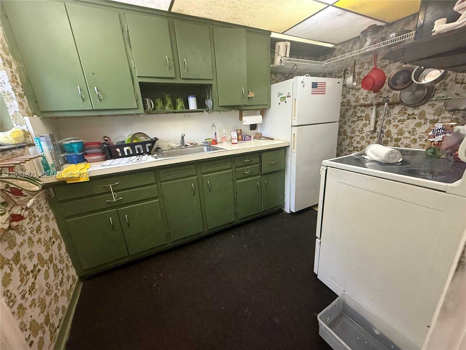 Small Image of 1001 SOUTH WEST 72ND CT, Miami Number 7