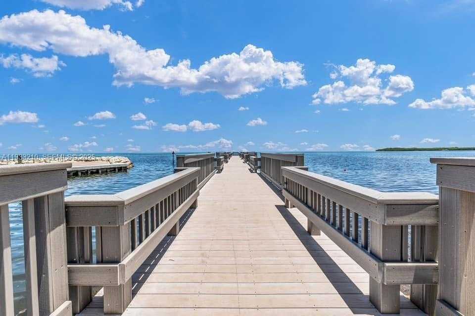 Small Image of 94825 94825, Key Largo Number 20