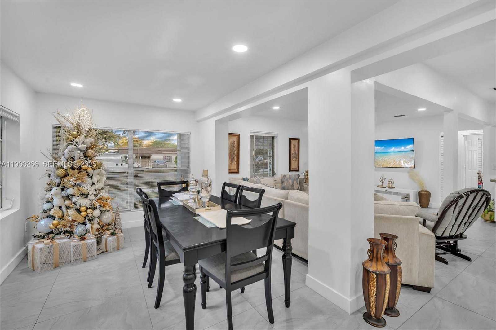 Small Image of 14140 NORTH EAST 10TH AVE, North Miami Number 10